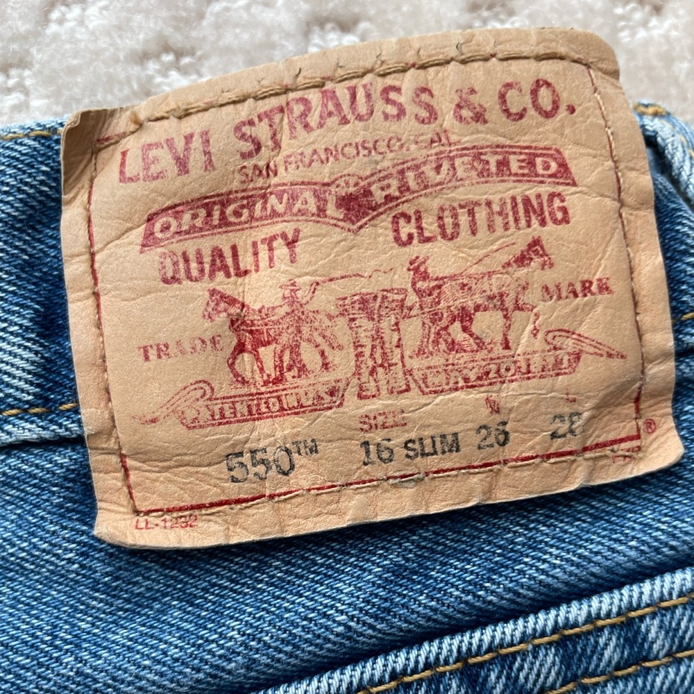 Levi’s Vintage 550 Relaxed Fit Denim Jeans 26x28 Medium Wash - Picture 9 of 11